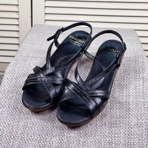 Cobbie Cuddlers Black Leather Sandals Casual Open Slingback Size 6.5